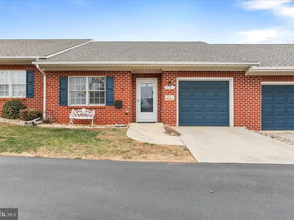 221 Sunbrook Ln #73, Hagerstown, MD 21742
