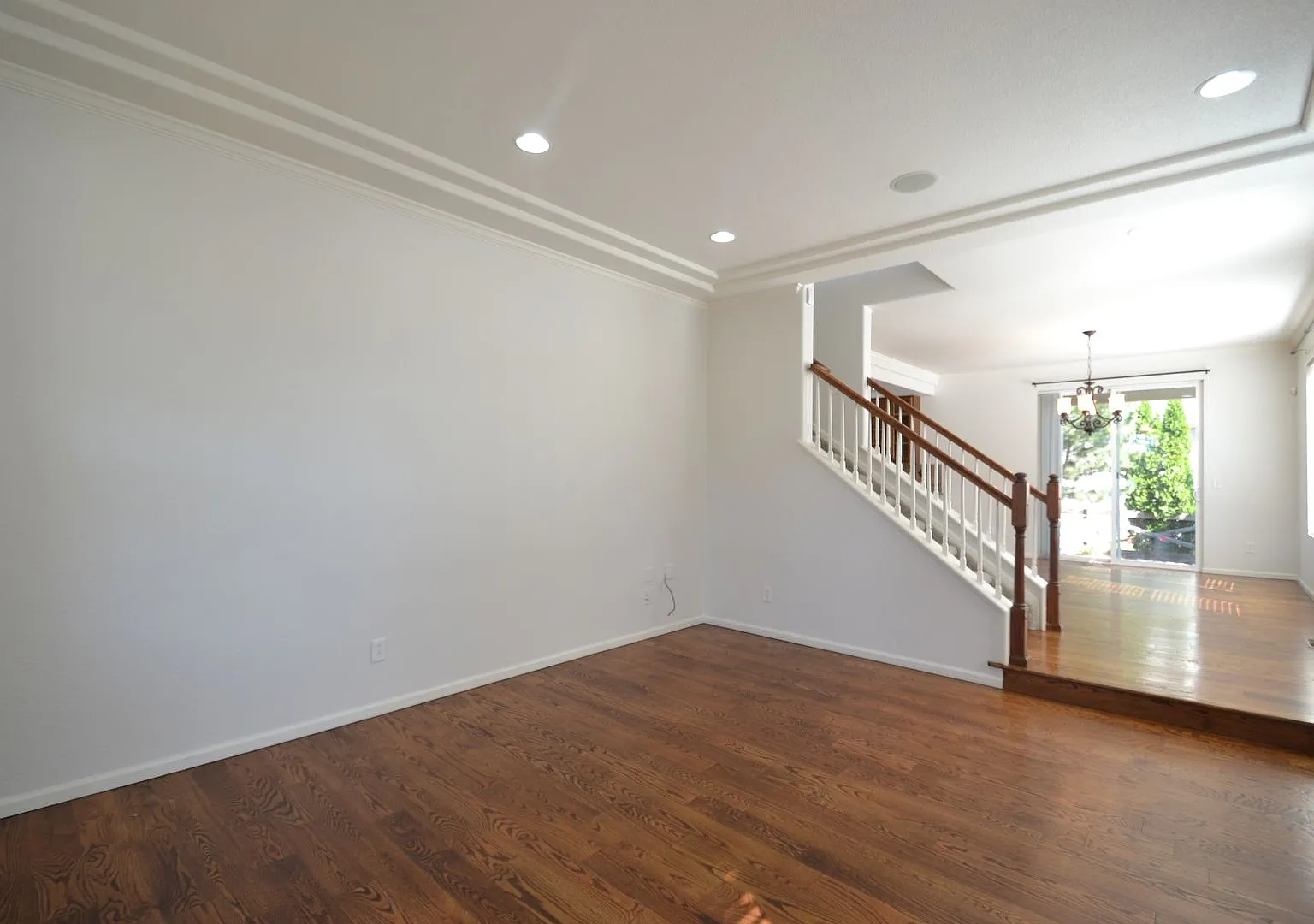 4 bedrooms and large loft in Banning Lewis with AC! — Photo 3