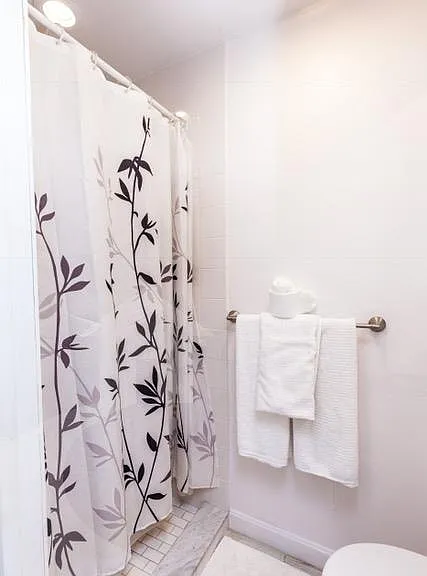 36 Florence St #1 — Photo 8