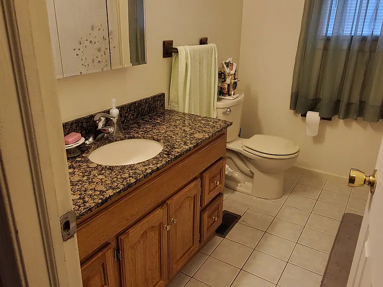 2427 Hay St — Photo 2