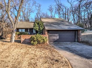 12 Spring Vlg, Ponca City, OK 74604