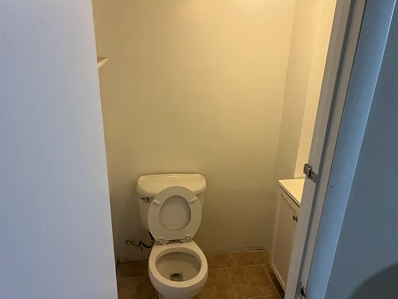 3 bed, 1.5 bath, 1500 sqft, $2,000 — Photo 3