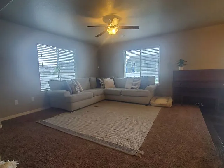 5635 Osbourne Dr — Photo 8