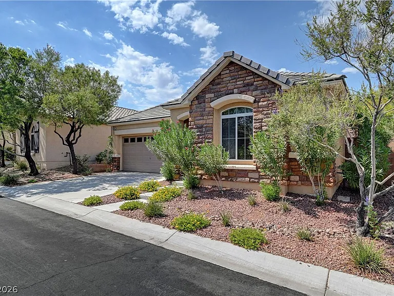 10240 Gladstone Peak St — Photo 3