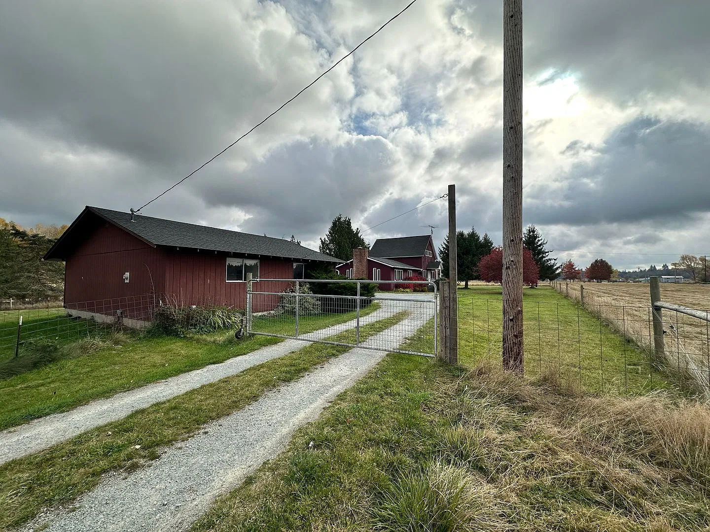 Country Living — Photo 2