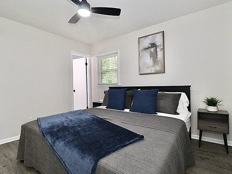 2402 Deborah Dr — Photo 8