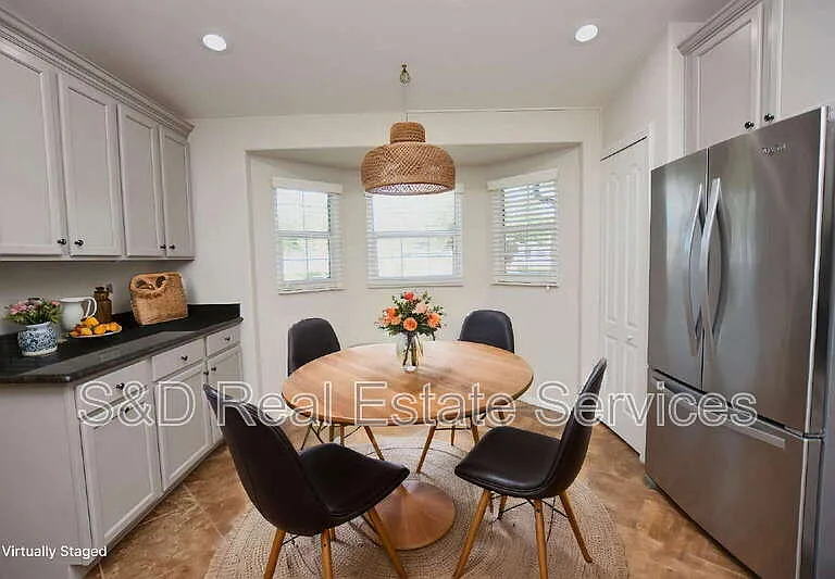 1606 Taylor Landing Dr — Photo 8