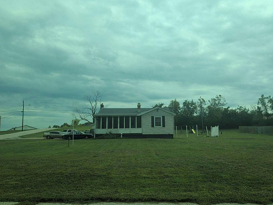 1st image of 1250 Spring Dr