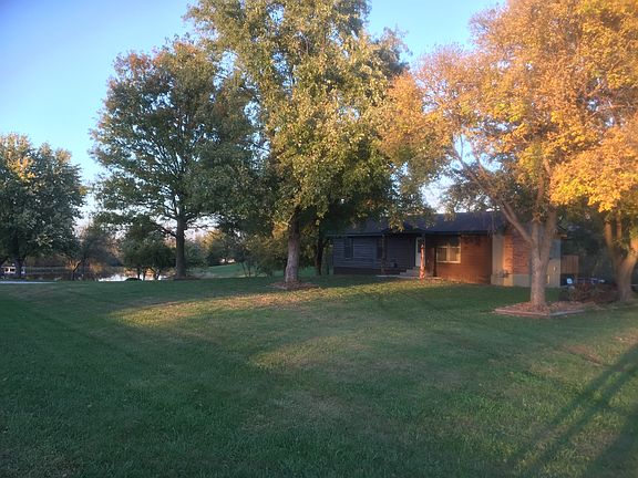 Very spacious cornor lot