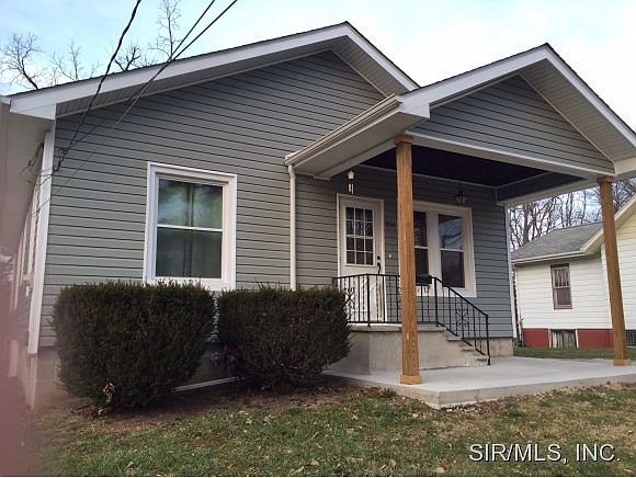 1st image of 212 E Hoehn St