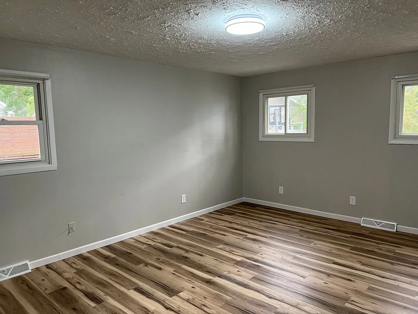 Charming 3BR House in south Willoughby — Photo 4