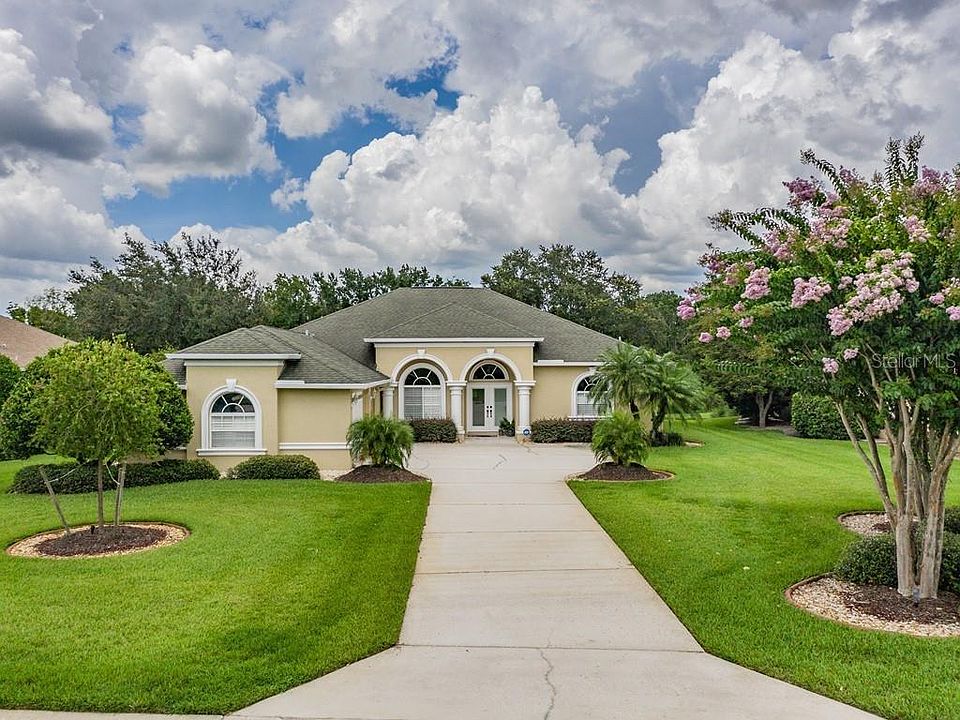 1st image of 13401 Thoroughbred Dr