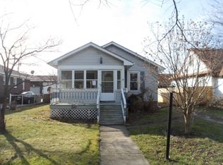 242 N Lafayette St, Griffith, IN 46319