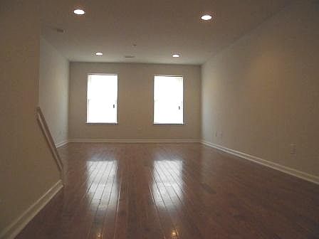 5th image of 2303 N Park Ave