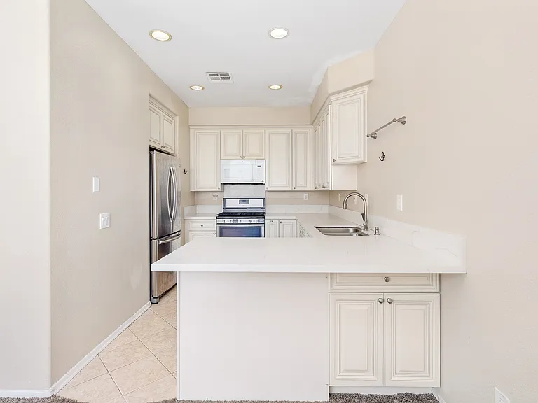 9533 Questa Pointe — Photo 18