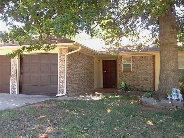 1st image of 312 S Douglas Dr