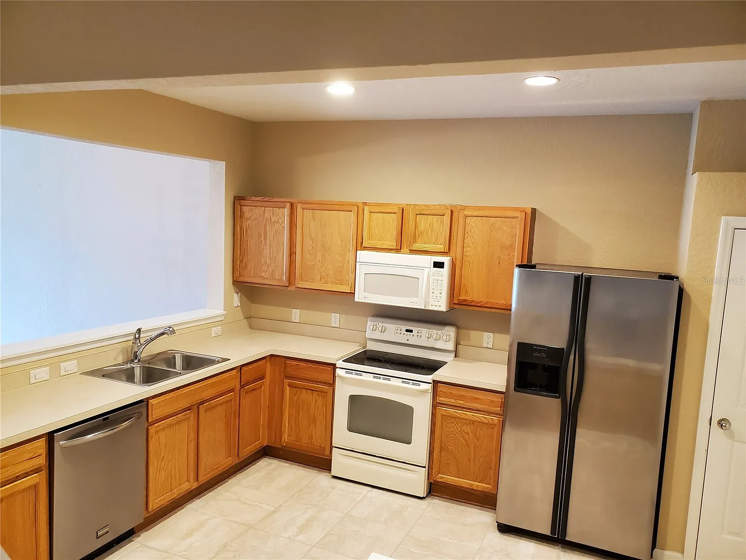 4233 Southwest 50th Circle - 1 — Photo 4