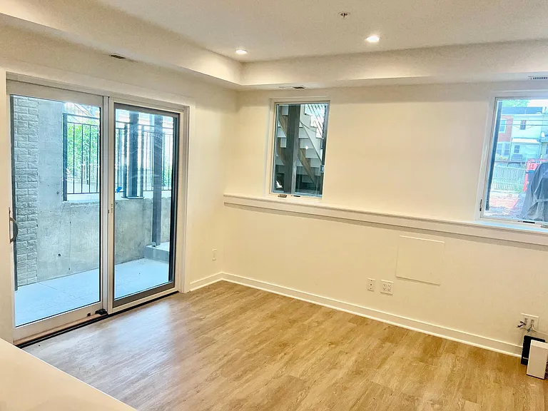 534 Taylor St NW #B — Photo 5