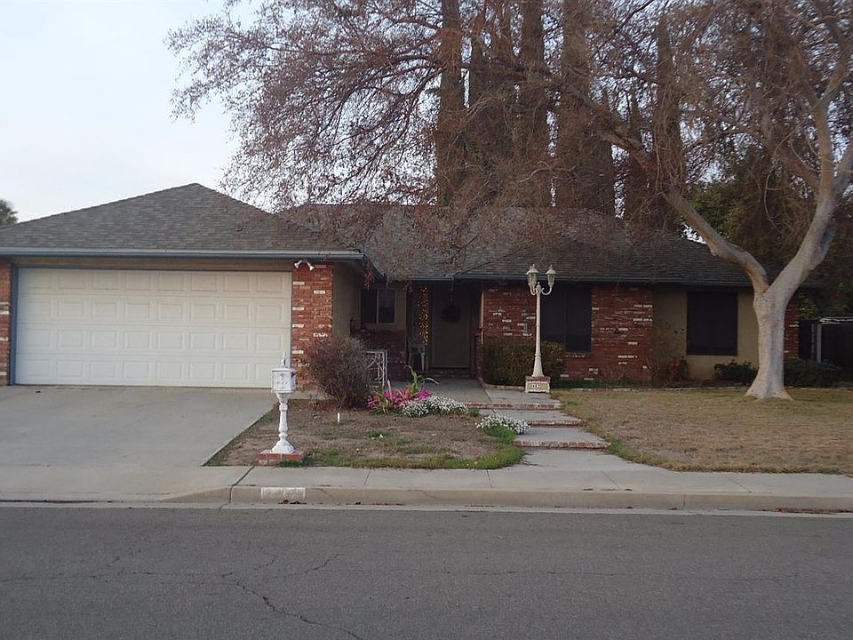 1st image of 482 E Ash Ave