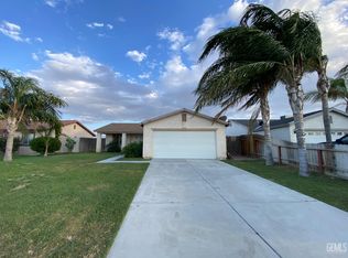 1519 Berkshire Rd, Bakersfield, CA 93307