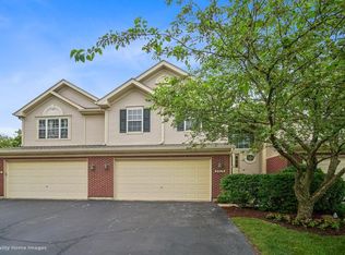 2313 Sandy Creek Dr, Algonquin, IL 60102