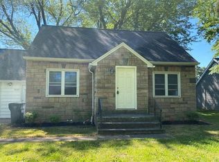 4000 Crescent Dr, North Tonawanda, NY 14120