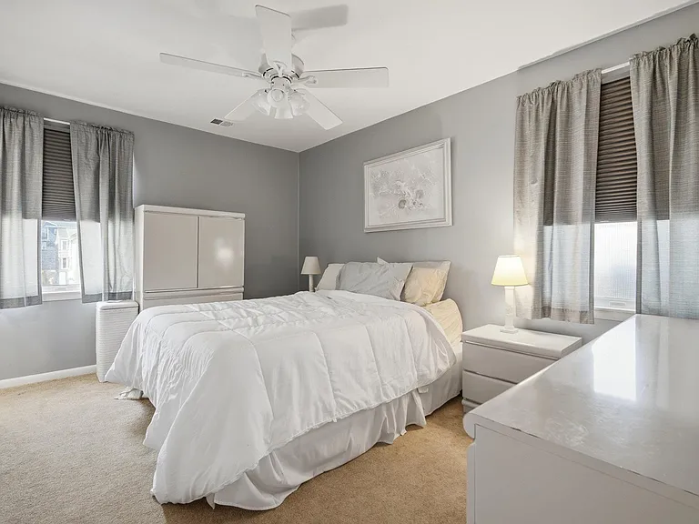 205 North St #10 — Photo 17