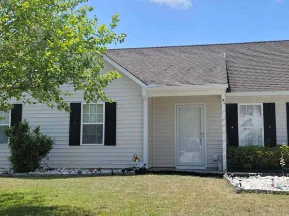 325 Foxhall Road, Newport, NC 28570