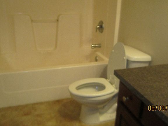4th image of 815A 27th Ave