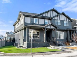 3 E Sundown Mnr, Cochrane, AB T4C 2T3