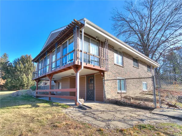 1300 River Vista Dr, Des Moines, IA 50315