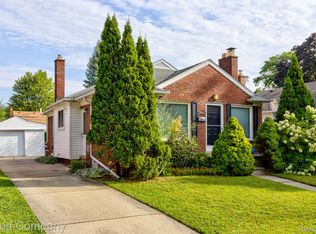 23644 Hollander St, Dearborn, MI 48128