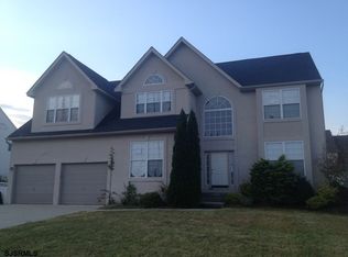 713 Renaissance Dr, Williamstown, NJ 08094