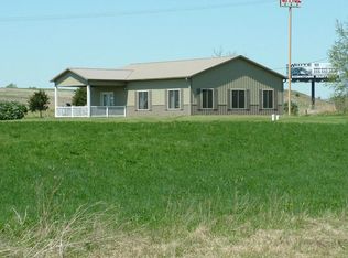17500 State Route Dd, Savannah, MO 64485