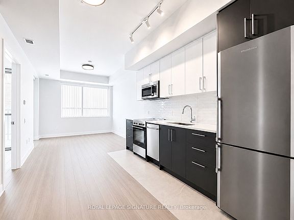 4th image of 664 Spadina Ave #903