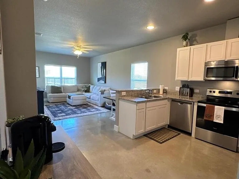 2010 N Ranch Estates Blvd — Photo 4