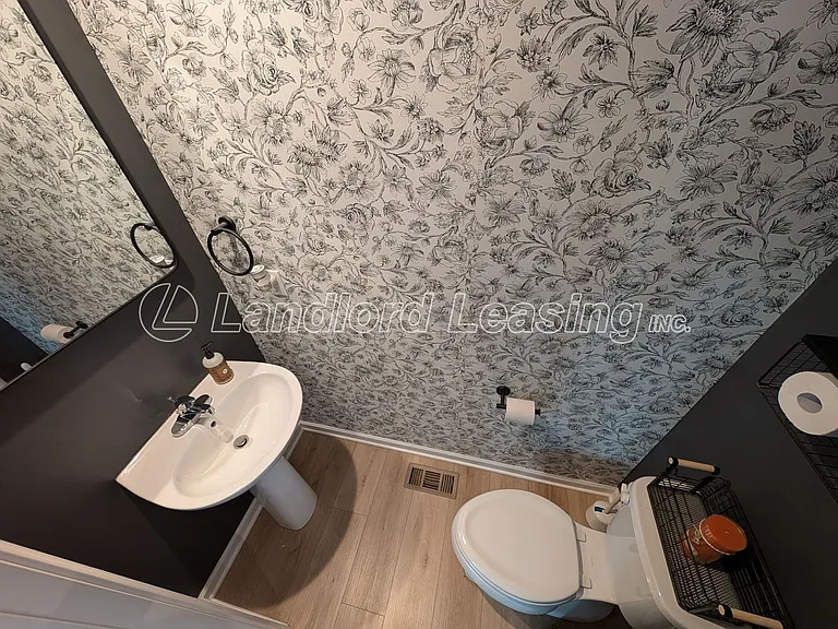 4500 Bellow Dr — Photo 9