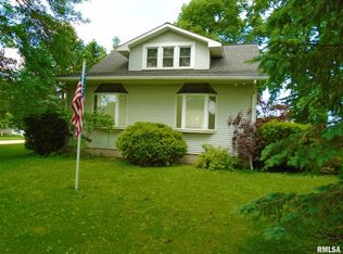 8020 New Liberty Rd, Walcott, IA 52773