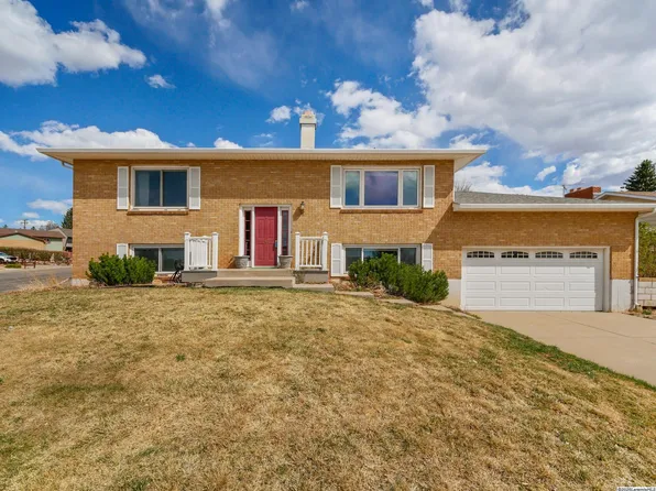 2167 N 16th St, Laramie, WY 82072