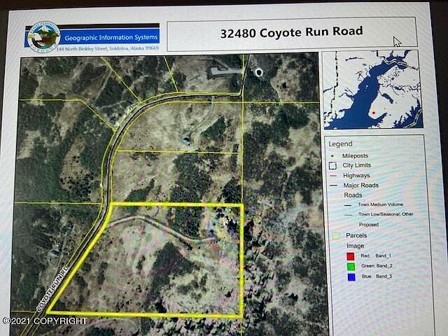 2nd image of 32480 Coyote Run Rd