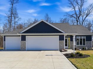 908 Midnight Chase Grv, Fort Wayne, IN 46845