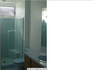 3rd image of 113 Greenwood Ln