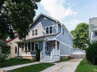 1908 E Elmdale Ct, Shorewood, WI 53211
