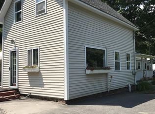35 Greenville St, Hallowell, ME 04347