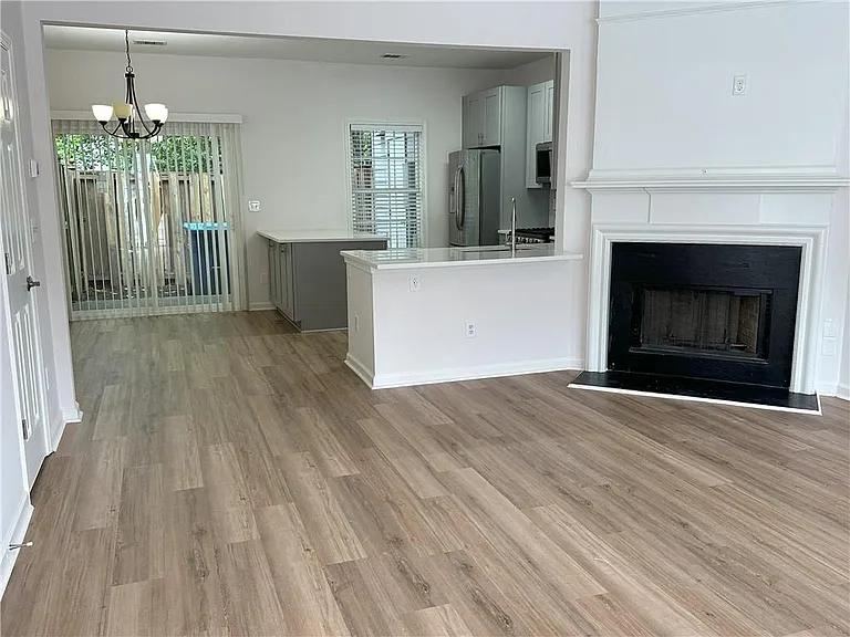 4162 Howell Park Rd — Photo 16
