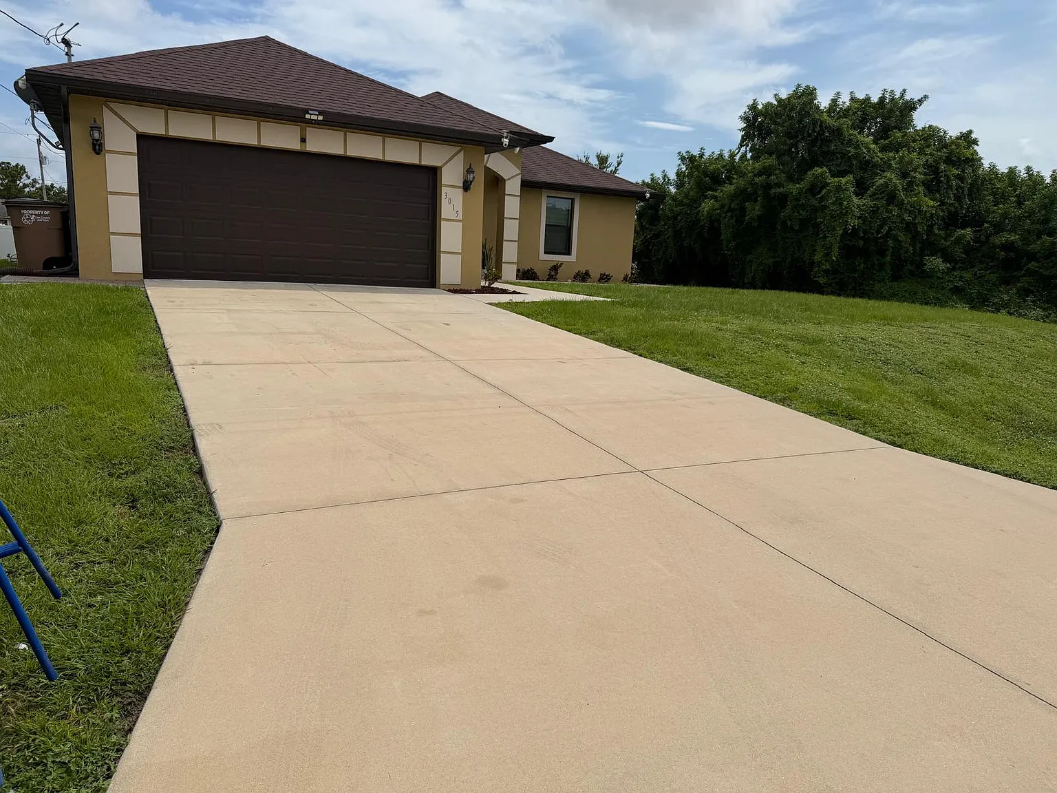 3 bed, 1280 sqft, $2,100 — Photo 3