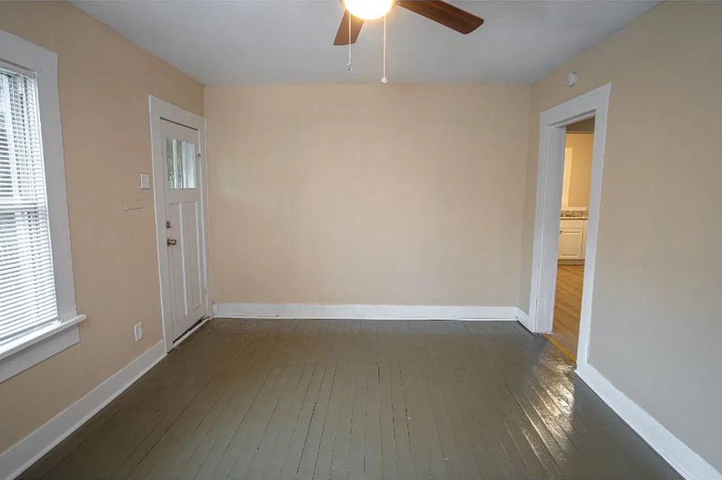 1323 Lamar — Photo 3
