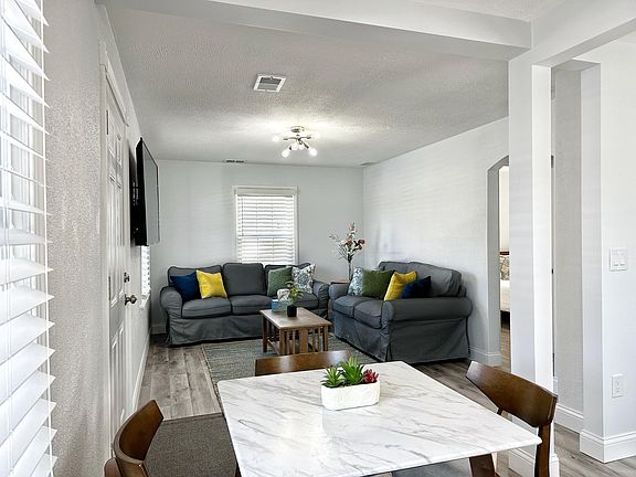 5th image of 25521 Hass St