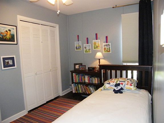 2nd image of 419 W Grant Pl APT A