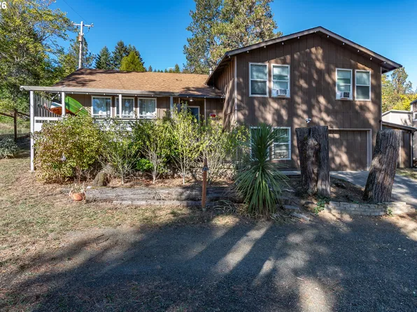 441 E 6th Ave, Sutherlin, OR 97479